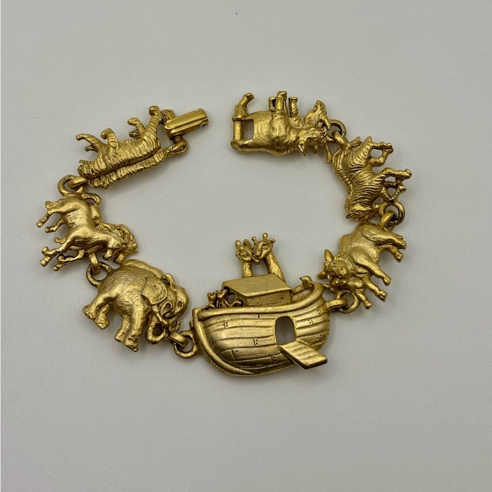 Vintage Noah’s Ark Brushed Gold tone Bracelet by American Jewelry Company